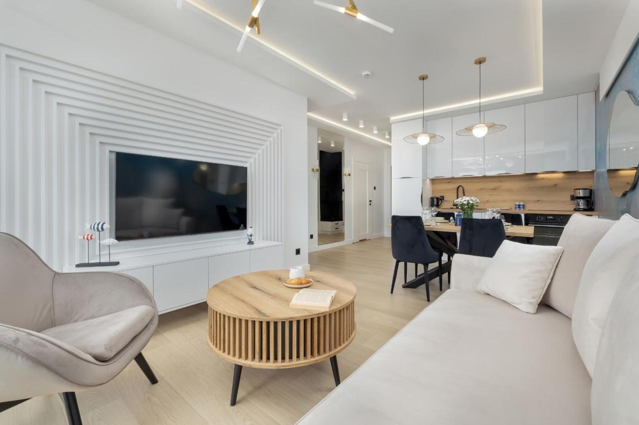 Polanki Aqua Apartment With Parking By Renters Prestige Kolobrzeg Exterior photo