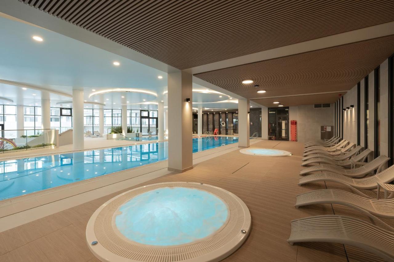 Polanki Aqua Apartment With Parking By Renters Prestige Kolobrzeg Exterior photo